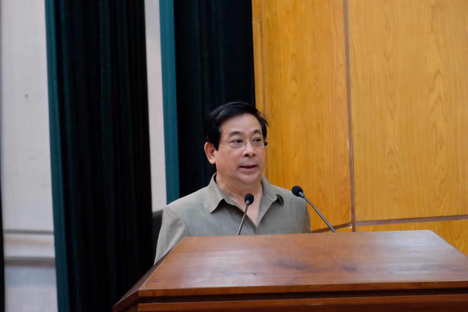 Theo ông Lương Ngọc Khuê, việc sử dụng Telehealth – tư vấn khám chữa bệnh từ xa sẽ giúp người dân được hưởng các dịch vụ và chăm sóc y tế ngay tại tuyến dưới, đồng thời tiết kiệm chi phí. Ảnh: LC Theo ông Lương Ngọc Khuê, việc sử dụng Telehealth – tư vấn khám chữa bệnh từ xa sẽ giúp người dân được hưởng các dịch vụ và chăm sóc y tế ngay tại tuyến dưới, đồng thời tiết kiệm chi phí. Ảnh: LC