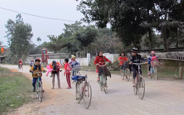 Giáo viên thấy “sợ” và bất lực khi học sinh bỏ học giữa chừng. Ảnh minh họa của Hữu Anh/Dân Việt