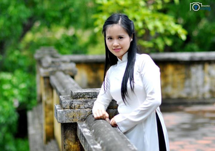 Hương Giang yêu thiên nhiên và vẻ đẹp của Hà Nội 36 phố phường. Thời gian rảnh Hương Giang thích nghe nhạc, nấu nướng cho gia đình và làm từ thiện.