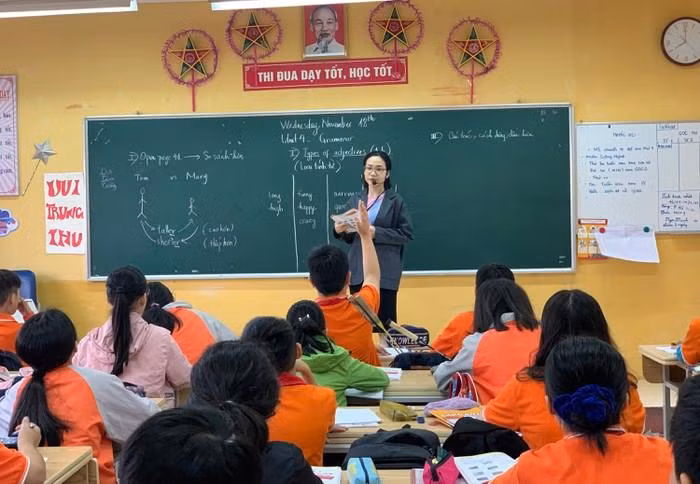 Giáo viên trung học phổ thông phải có thời gian giữ hạng III từ 9 năm trở lên mới đủ điều kiện thi/xét thăng hạng II là chưa thỏa đáng. (Ảnh minh họa: Thùy Linh) Giáo viên trung học phổ thông phải có thời gian giữ hạng III từ 9 năm trở lên mới đủ điều kiện thi/xét thăng hạng II là chưa thỏa đáng. (Ảnh minh họa: Thùy Linh)