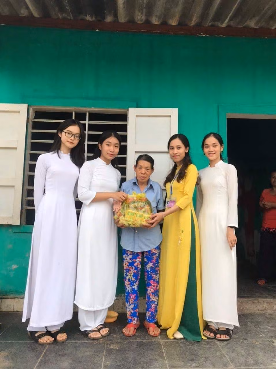 Hoạt động lan tỏa yêu thương. Ảnh: Đoàn trường Đông Hà Hoạt động lan tỏa yêu thương. Ảnh: Đoàn trường Đông Hà