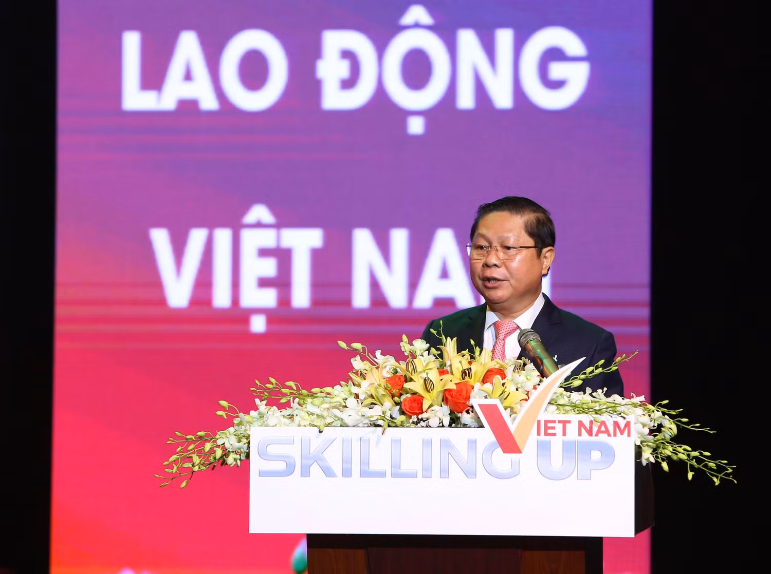 Ông Lê Tấn Dũng, Thứ trưởng Lao động - Thương binh và Xã hội phát biểu tại buổi lễ. Ảnh: Ban tổ chức Ông Lê Tấn Dũng, Thứ trưởng Lao động - Thương binh và Xã hội phát biểu tại buổi lễ. Ảnh: Ban tổ chức