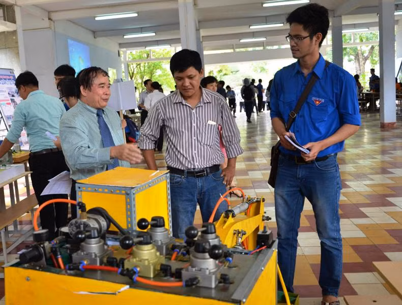 Học và làm theo đam mê ư? Hãy cẩn trọng! ảnh 5