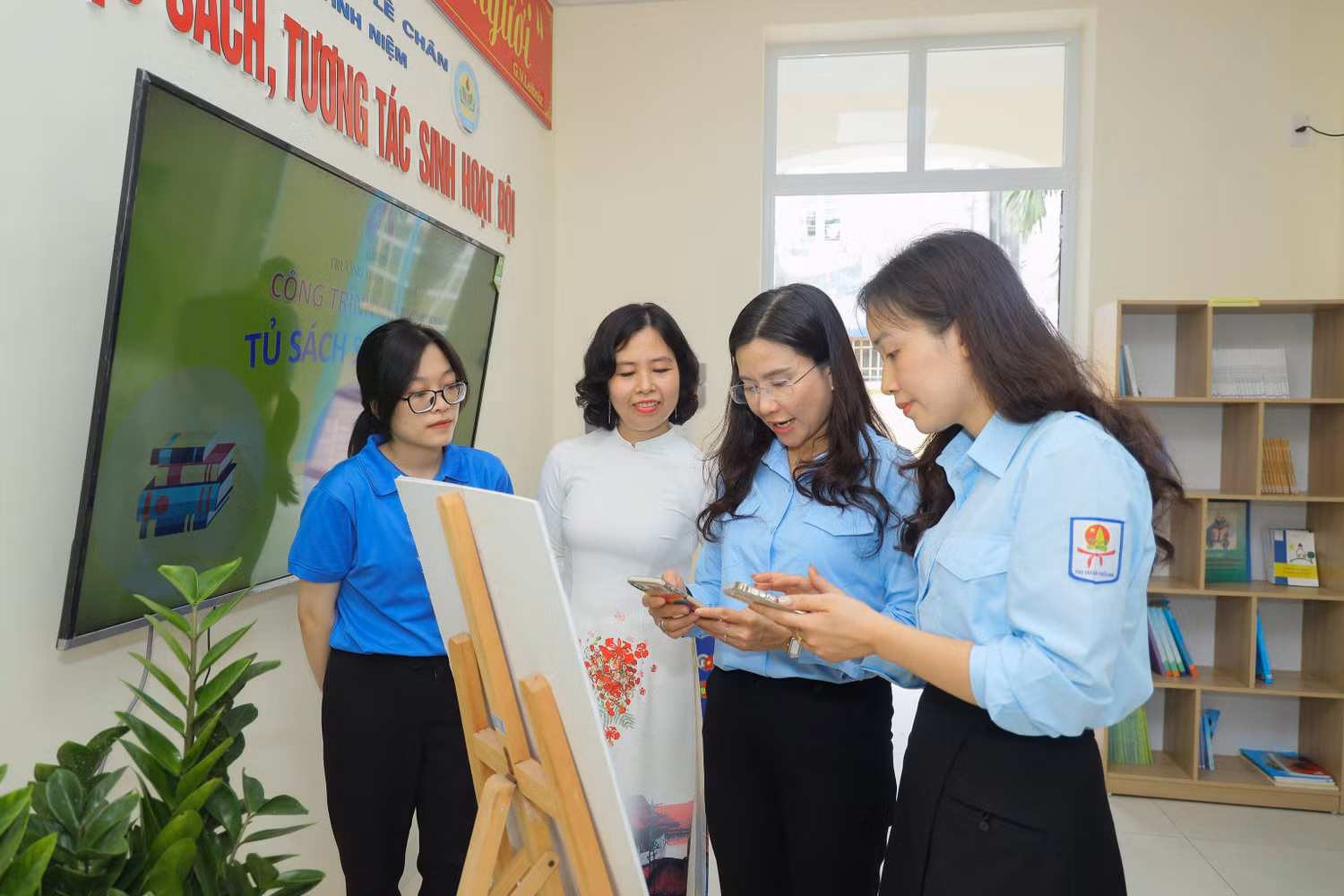 Mô hình "Thư viện số" sẽ đem một làn gió mới đến với thư viện truyền thống, là xu thế tất yếu của hội nhập (Ảnh: Phạm Linh)