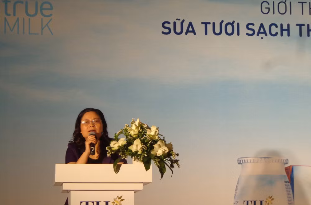PGS,TS. Nguyễn Thị Lâm dẫn các nghiên cứu và khuyến cáo về sự cần thiết bổ sung dưỡng chất, vi chất dinh dưỡng ở trẻ.