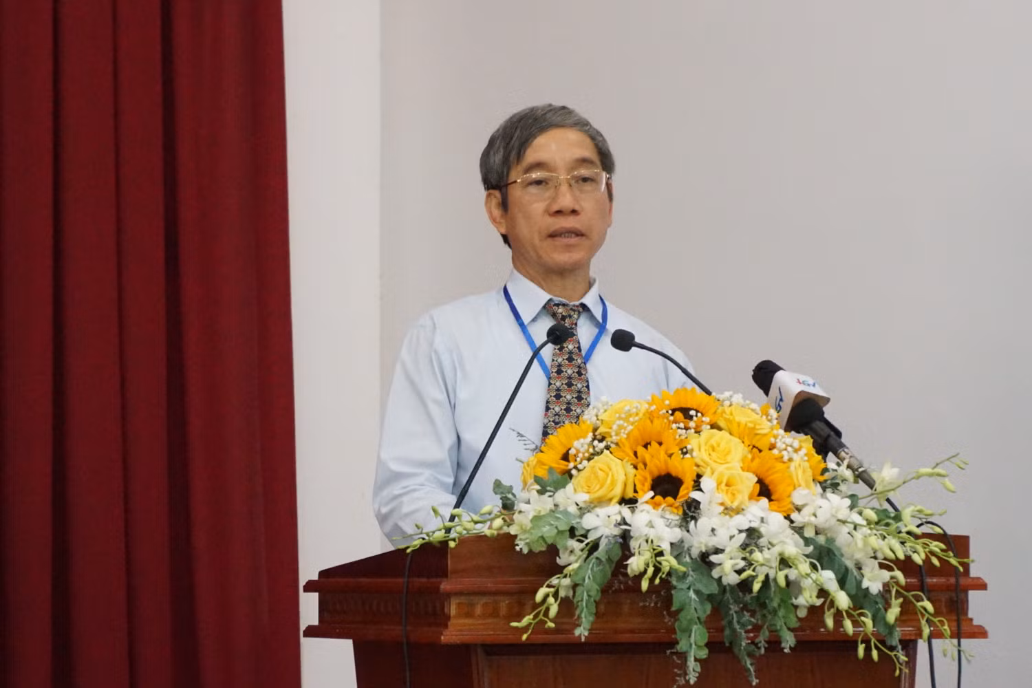 Tiến sĩ Nguyễn Đình Hảo - Phó Chủ tịch Hiệp hội Các trường đại học, cao đẳng Việt Nam, Trưởng ban tổ chức hội thảo phát biểu khai mạc và đề dẫn Hội thảo.