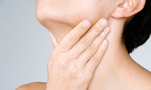 Gây ra cường giáp: Tức giận làm cho hệ thống nội bài tiết rối loạn, làm tăng hormon tuyến giáp trạng bài tiết, thời gian lâu dài sẽ gây ra cường giáp.