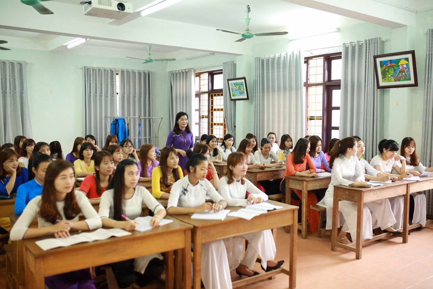 Trình độ chuẩn của giảng viên trường cao đẳng sư phạm thực hiện theo quy định của Luật Giáo dục, Luật Giáo dục nghề nghiệp. Ảnh minh hoạ Trình độ chuẩn của giảng viên trường cao đẳng sư phạm thực hiện theo quy định của Luật Giáo dục, Luật Giáo dục nghề nghiệp. Ảnh minh hoạ