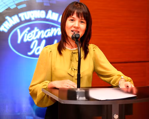 Chia sẻ về vai trò mới, nữ MC duyên dáng cho biết: "Mỗi một người trong thành phần giám khảo đều đòi hỏi phải có cá tính. Tôi thấy điều khó khăn nhất là làm sao nói lên những gì mà khán giả muốn nghe".