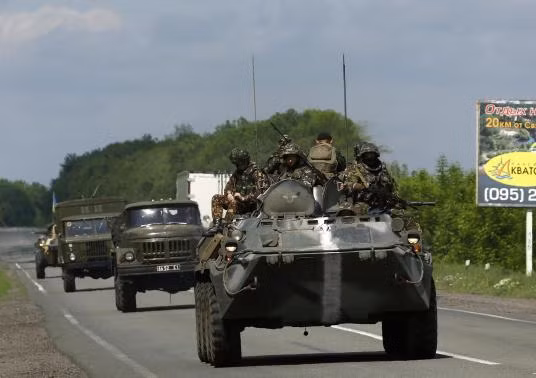 Quân đội Ukraine gần thị trấn Slaviansk. Quân đội Ukraine gần thị trấn Slaviansk.