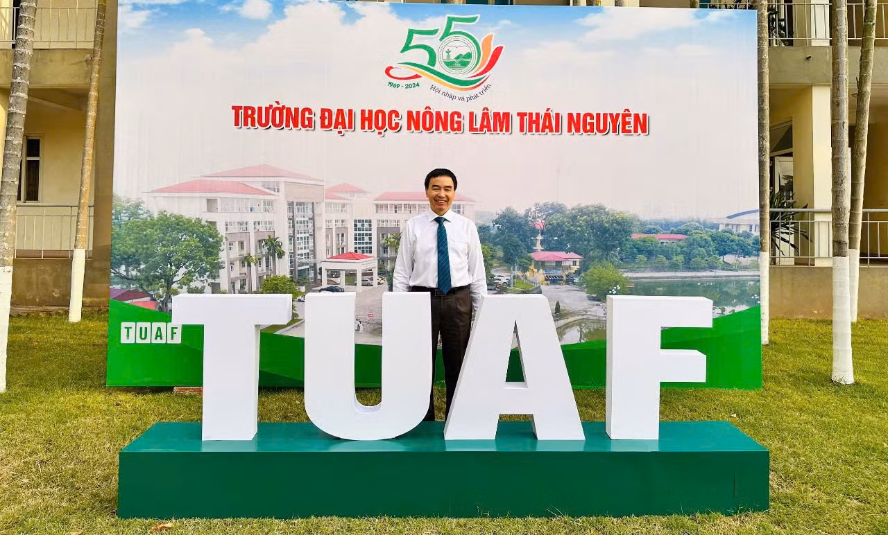 thay-Hung.jpg