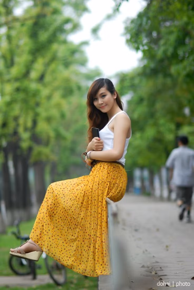 Không chỉ xinh đẹp mà Hoài Thương còn học rất khá, bạn đang ấp ủ ước mơ trở thành 1 nữ doanh nhân thành đạt. Cô giáo xinh đẹp gây sốt cư dân mạng Vẻ đẹp xuân thì của Á khôi Hoàng Anh Thư Dàn hot girl "đình đám" hội tụ Imiss Thăng Long 2012