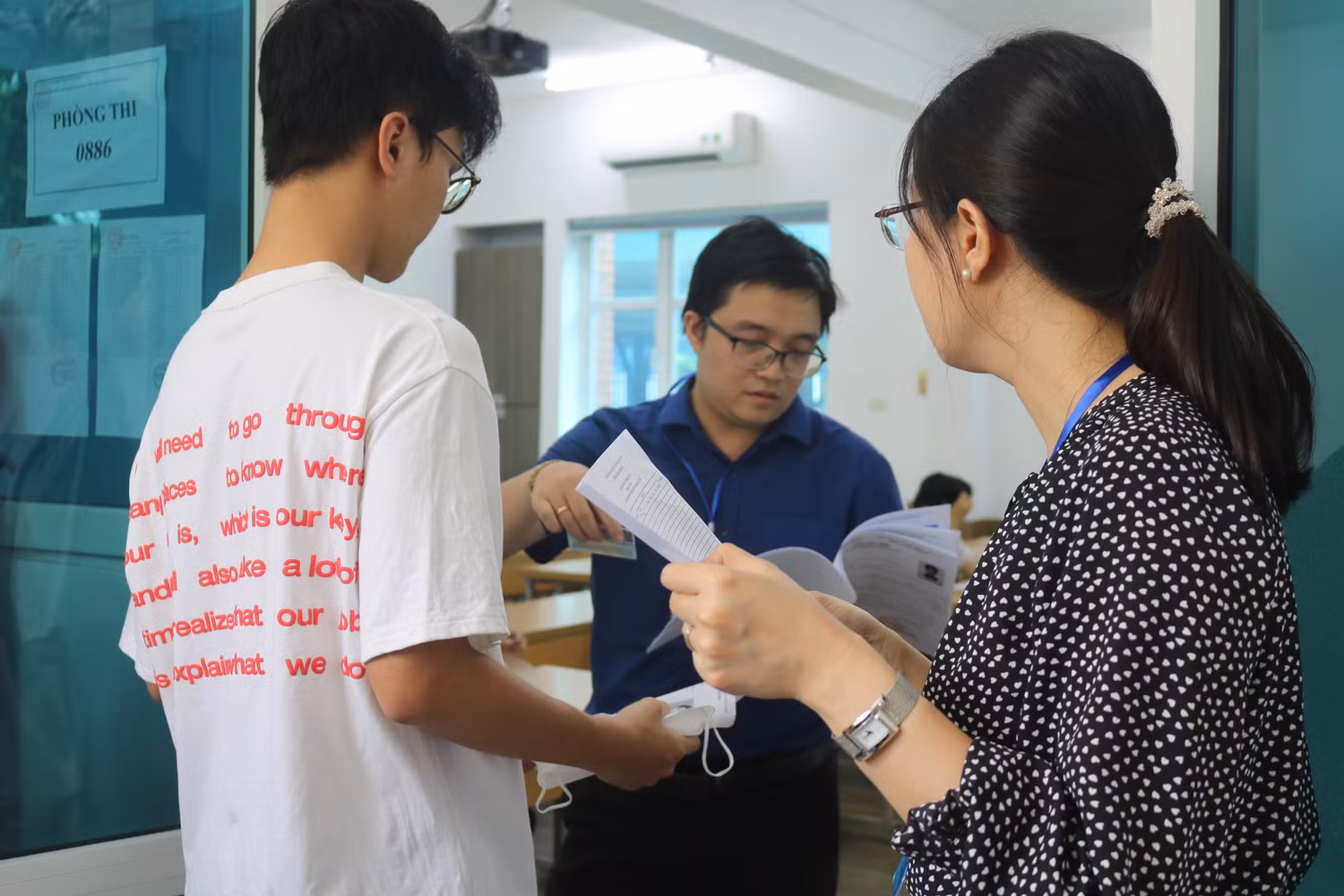 Thí sinh tham gia kỳ thi tốt nghiệp trung học phổ thông năm 2023. Ảnh minh họa: Doãn Nhàn