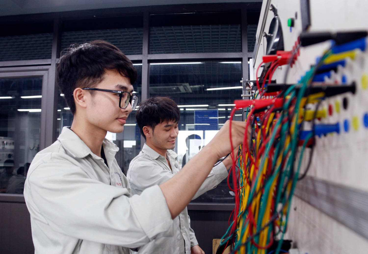 Sinh viên Trường Đại học Công nghiệp Hà Nội. Ảnh: Mộc Trà.