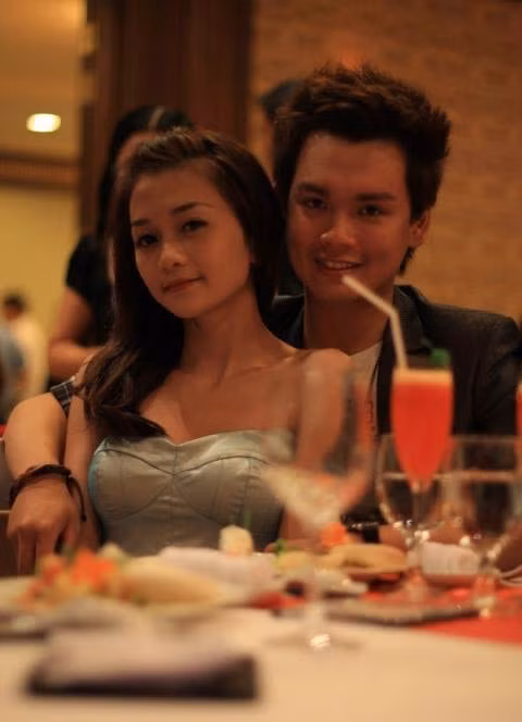Cô khá thân thiết với anh chàng Nguyễn Trần Trung Quân - Cũng là thí sinh Sao mai 2011