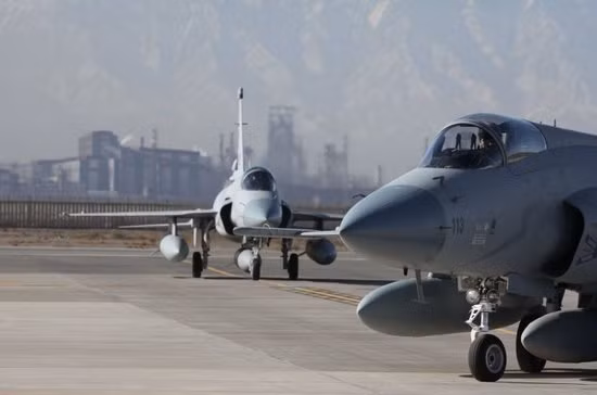 Máy bay chiến đấu hạng nhẹ JF-17 Thunder tại căn cứ Minhas của Không quân Pakistan