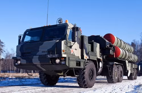 Hệ thống phòng không phòng thủ tên lửa S-400 của Nga.