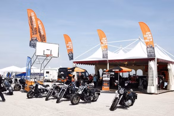 Chiêm ngưỡng hàng nghìn mô tô khủng xuất hiện tại lễ hội Biker Fest ảnh 13 Chiêm ngưỡng hàng nghìn mô tô khủng xuất hiện tại lễ hội Biker Fest ảnh 13