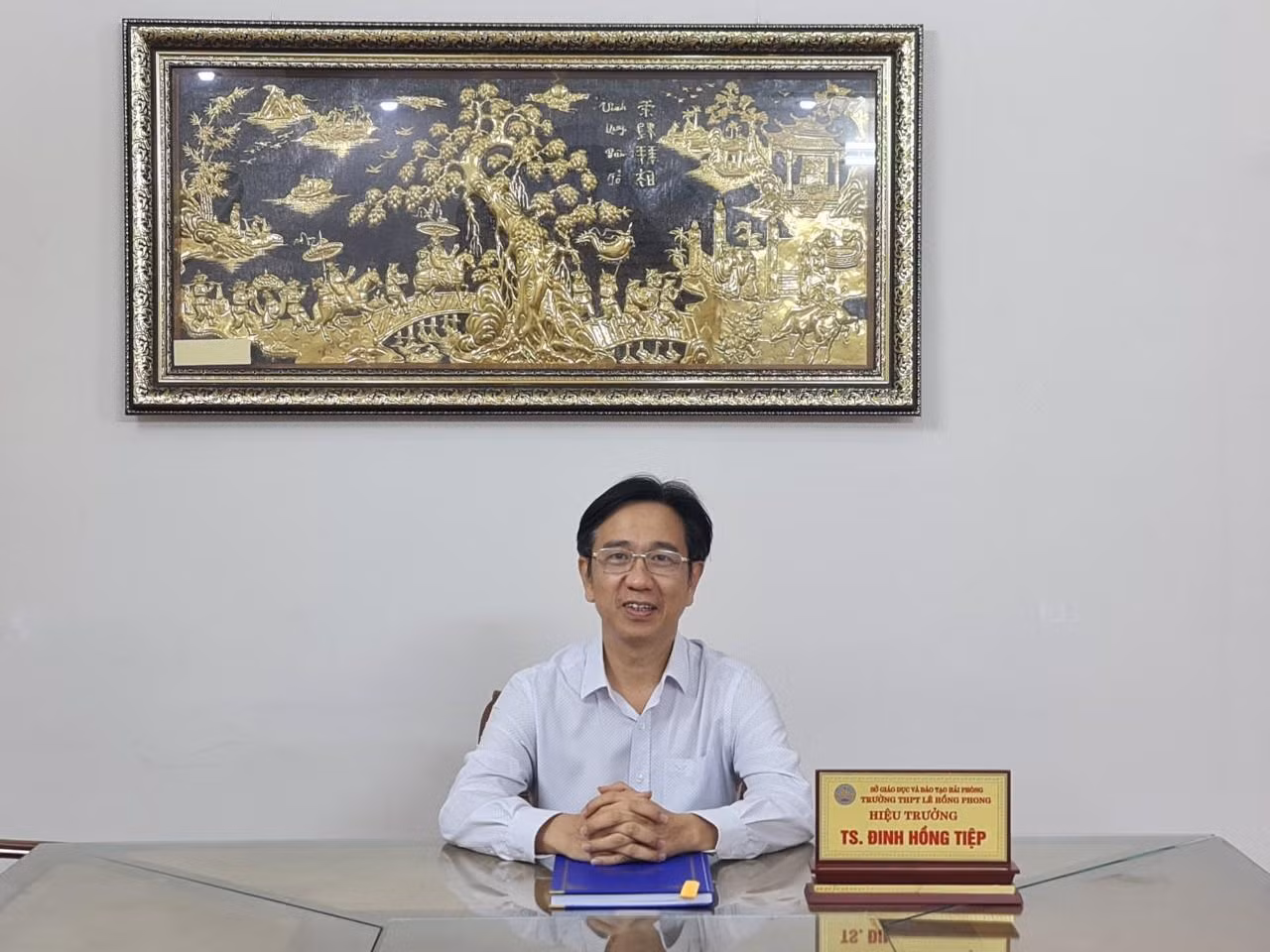 Theo thầy giáo Đinh Hồng Tiệp, mọi hoạt động trong nhà trường phải hướng về đúng chủ thể (Ảnh: HT) Theo thầy giáo Đinh Hồng Tiệp, mọi hoạt động trong nhà trường phải hướng về đúng chủ thể (Ảnh: HT)