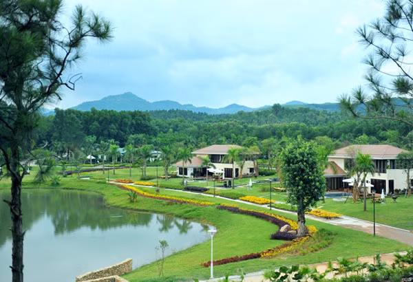 Flamingo Đại Lải Resort sở hữu thiên nhiên tươi đẹp và cảnh quan độc đáo.