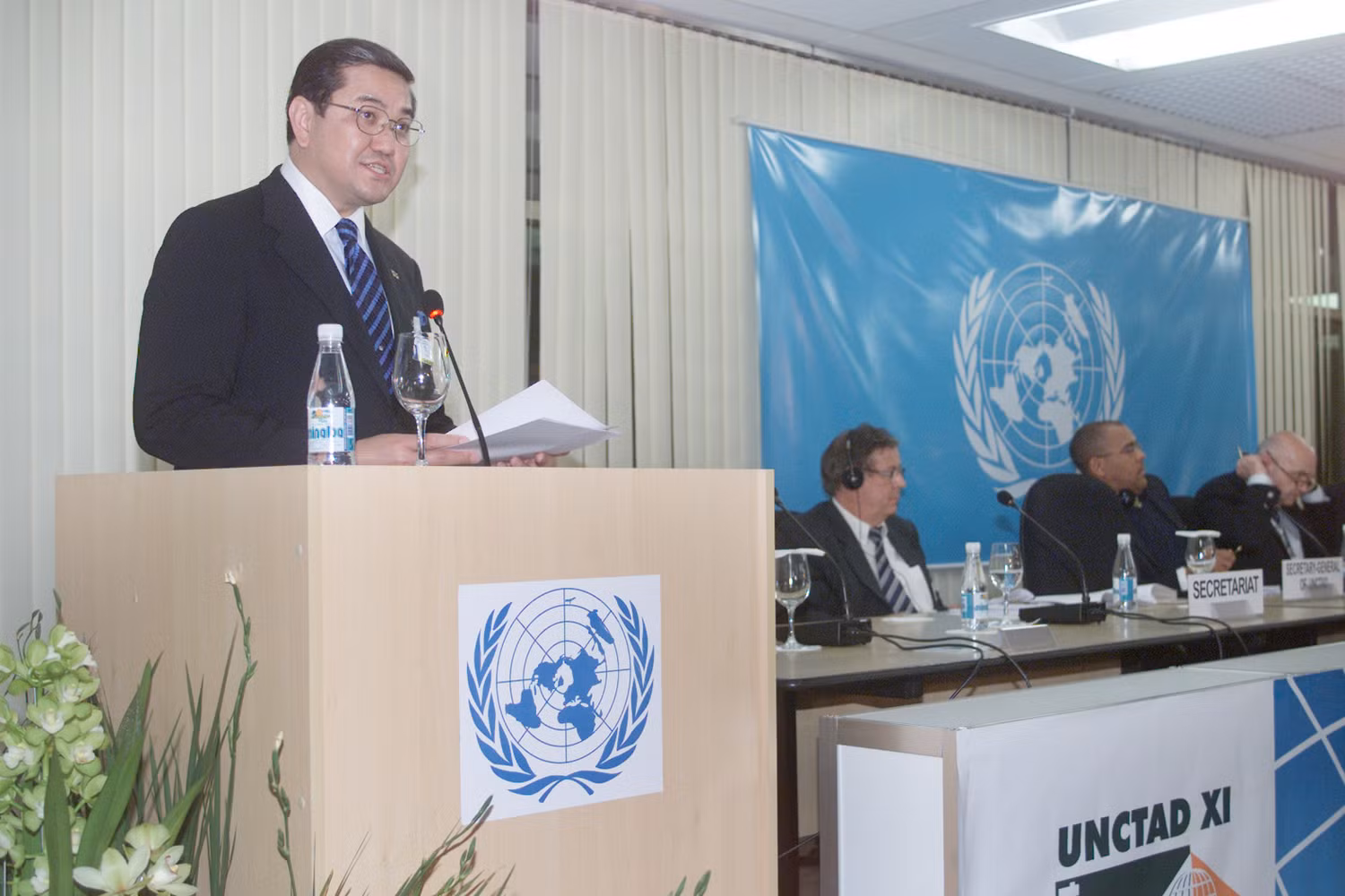 Ông Surakiart Sathirathai phát biểu trong hội nghị UNCTAD XI