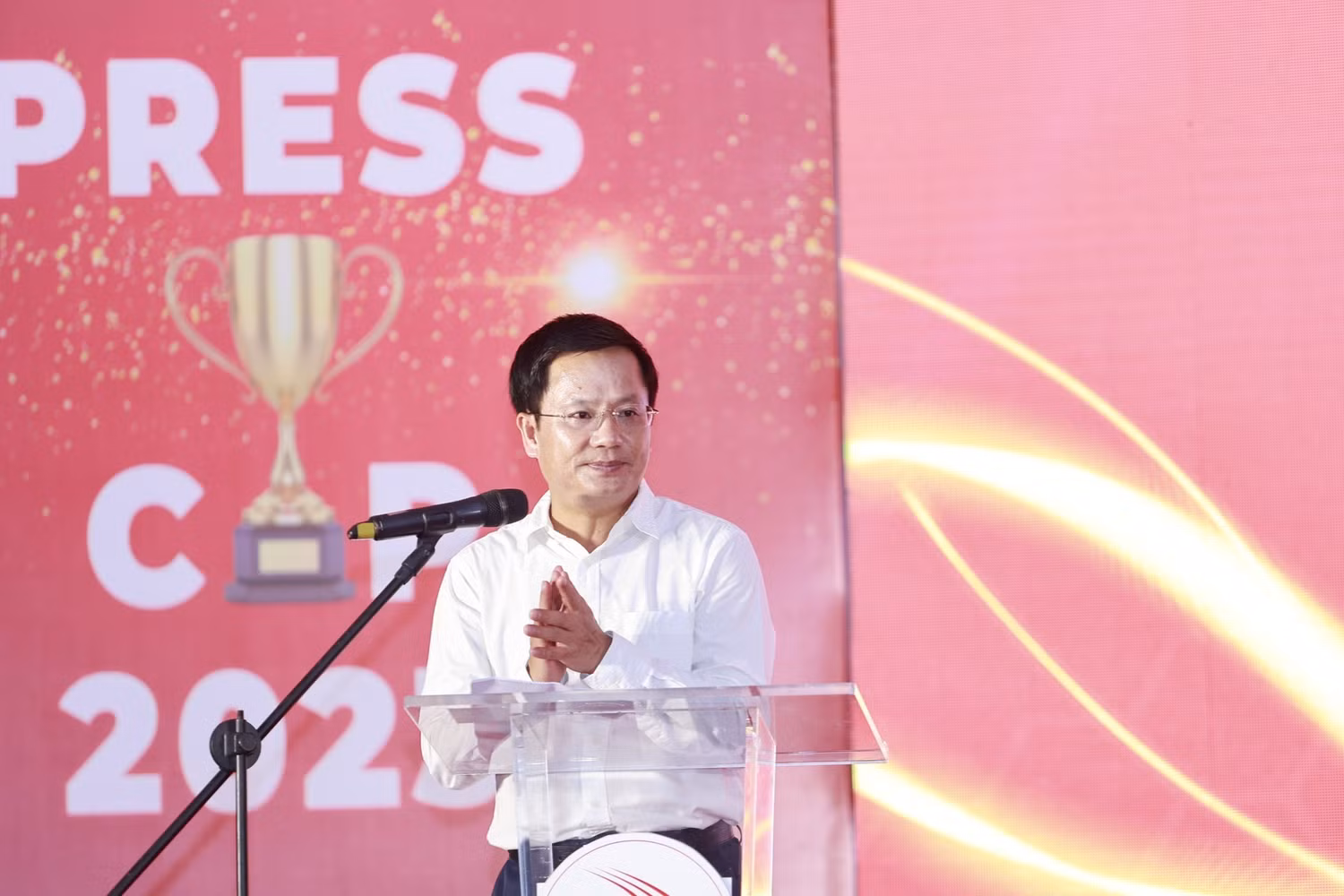 Nhà báo Hồ Minh Chiến - Tổng Biên tập Tạp chí Gia đình Việt Nam, Trưởng Ban tổ chức Press Cup 2023 phát biểu tại buổi lễ.