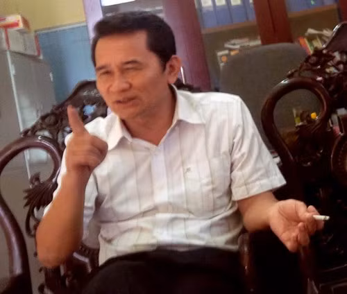 Độc giả đòi xử nghiêm hiệu trưởng muốn "ăn quà" Nguyễn Đình Lập ảnh 2