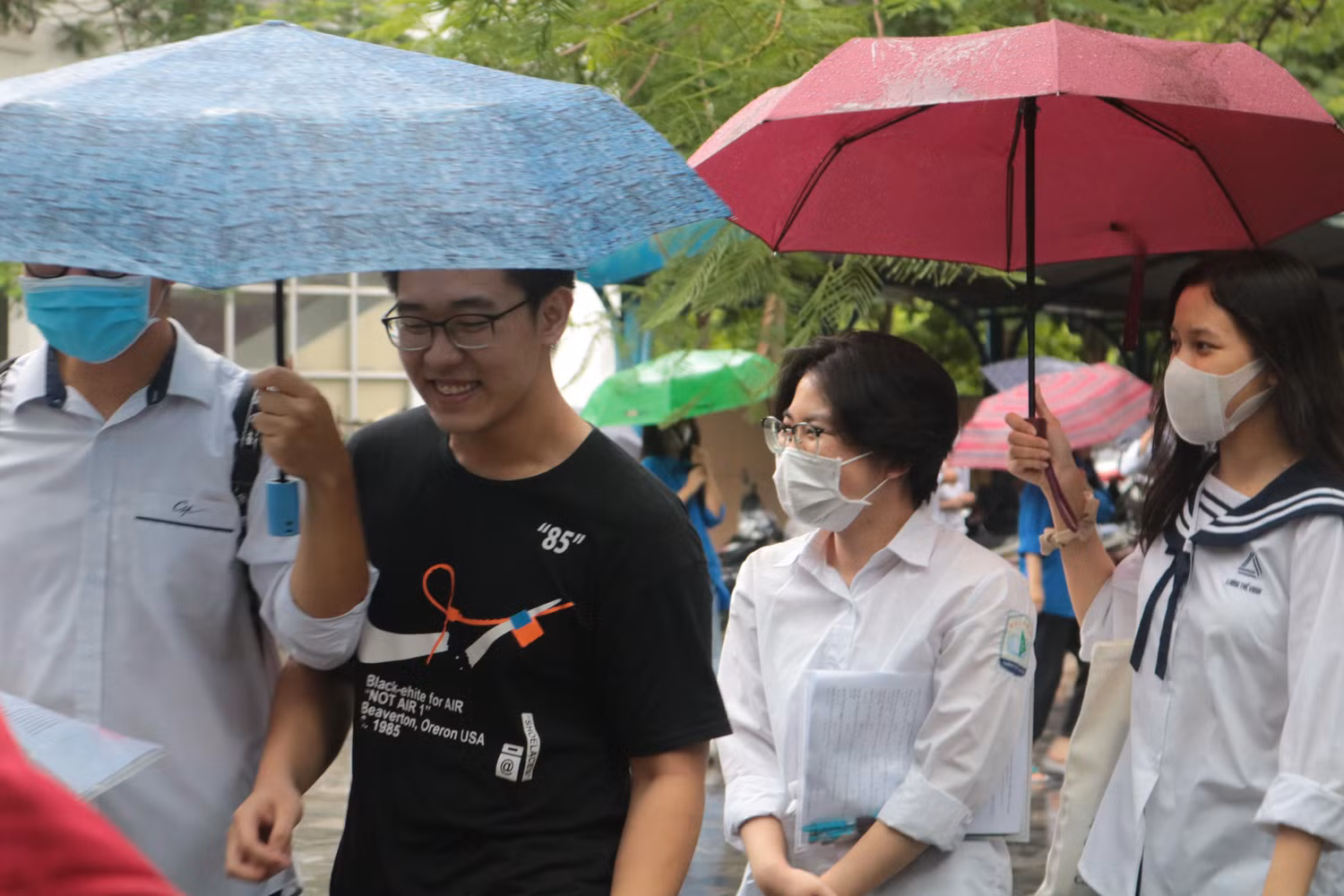 Thí sinh tham dự kỳ thi tốt nghiệp trung học phổ thông 2022. Ảnh minh họa: DN