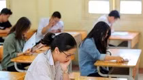 Trăm nỗi tơ vò đầu năm học mới của trẻ em nghèo phố biển ảnh 3