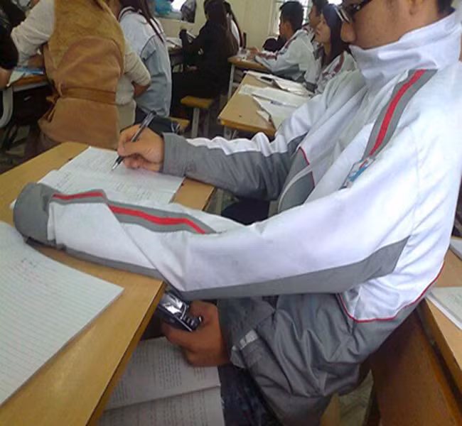"Học đi đôi với hành"