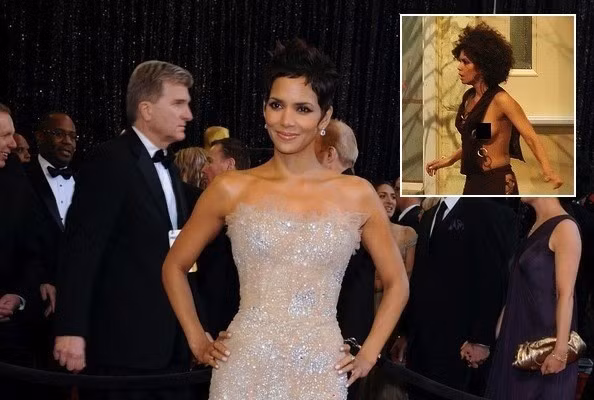 Halle Berry cũng lộ vòng 1 vì mặc áo phản cảm.