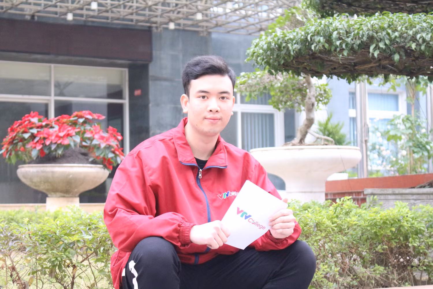 Chân dung chàng sinh viên khởi nghiệp bằng con đường “bán chất giọng”. Ảnh: Trung Dũng Chân dung chàng sinh viên khởi nghiệp bằng con đường “bán chất giọng”. Ảnh: Trung Dũng
