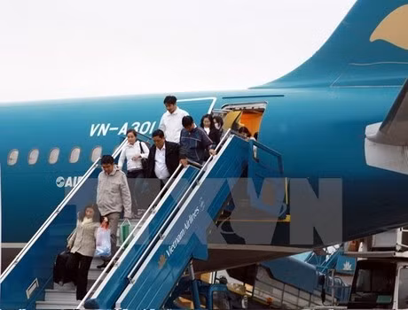 Sự cố hành khách nước ngoài đi Myanmar lên nhầm máy bay Vietnam Airlines đến Singapore được cho là sự cẩu thả, lỏng lẻo kiểm soát từ mặt đất lên máy bay. Ảnh minh họa: TTXVN.