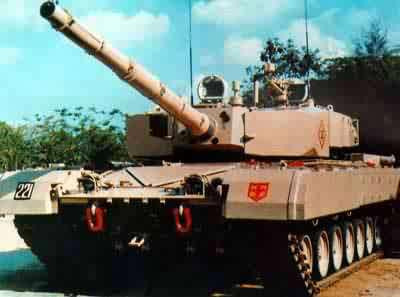 Xe tăng Arjun do Ấn Độ tự sản xuất