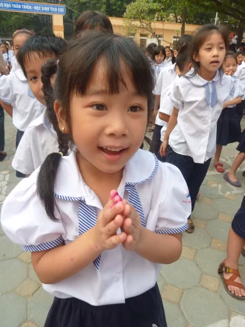 Đây là sân chơi ngoại khóa vô cùng bổ ích, vui tươi nhằm thúc đẩy sự sáng tạo, say mê hội họa của học sinh trên địa bàn thành phố. Đây là sân chơi ngoại khóa vô cùng bổ ích, vui tươi nhằm thúc đẩy sự sáng tạo, say mê hội họa của học sinh trên địa bàn thành phố.