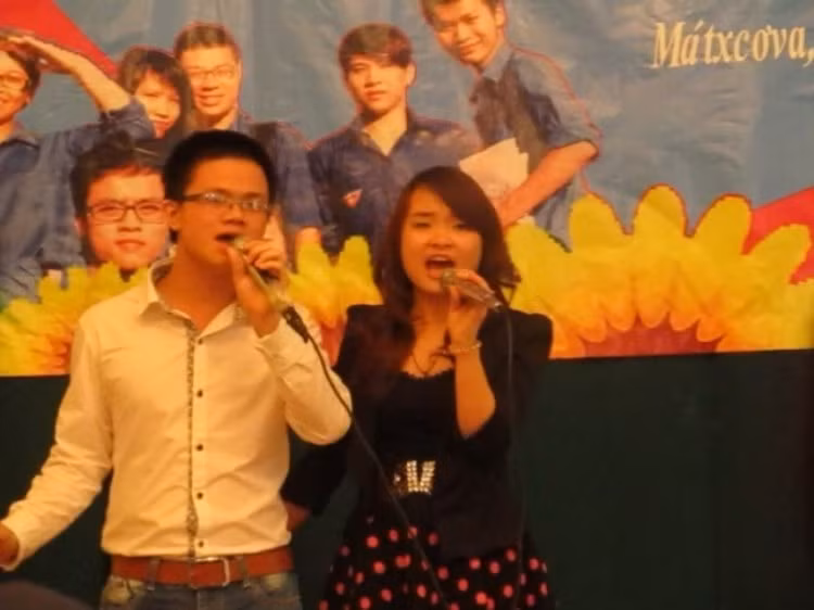 Ca khúc ngọt ngào về tình yêu “Thiên đường gọi tên” của 2 bạn trẻ học viện tiếng Nga A.C.Pushkin Ca khúc ngọt ngào về tình yêu “Thiên đường gọi tên” của 2 bạn trẻ học viện tiếng Nga A.C.Pushkin