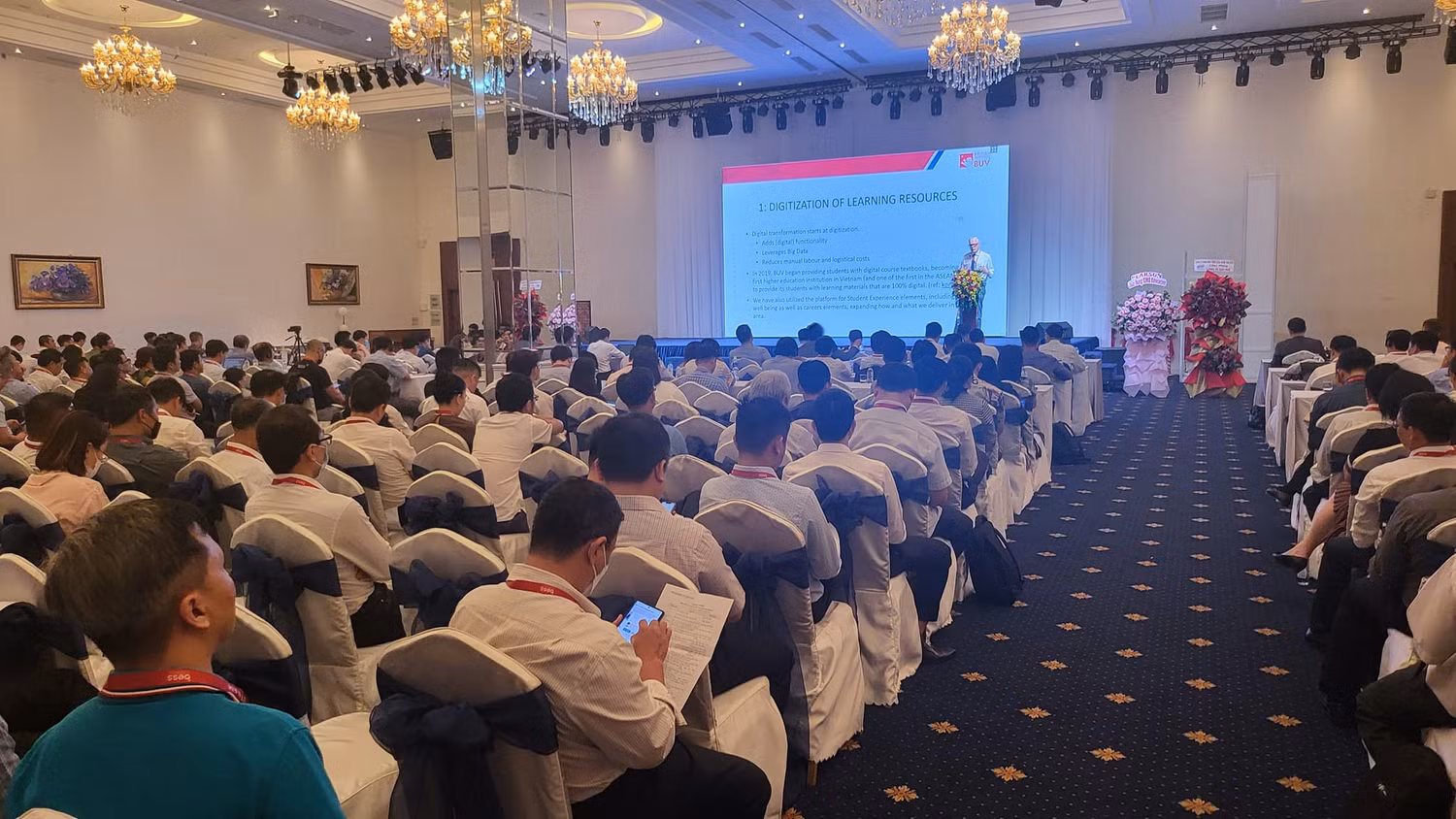 Toàn cảnh hội thảo về chuyển đổi số trong giáo dục đại học năm 2023 (ảnh: P.L)