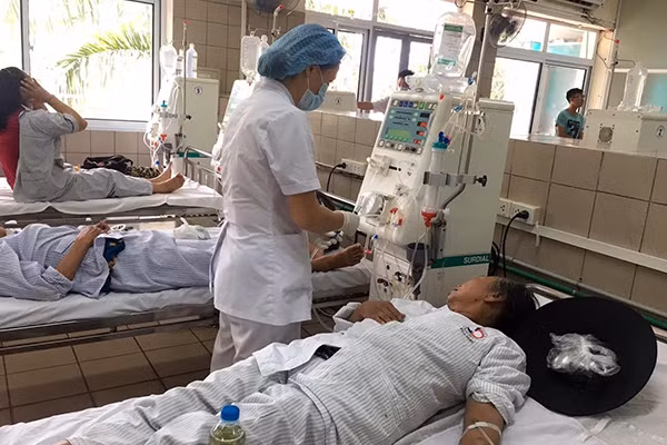 Bệnh nhân chạy thận nhân tạo (Ảnh minh họa: cand.com.vn)