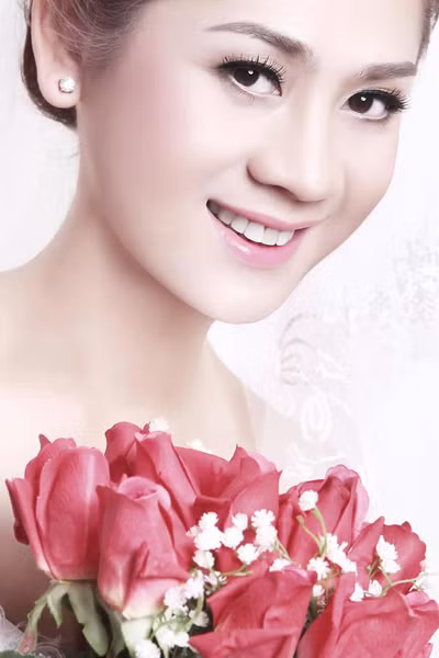 Cận cảnh vẻ đẹp trong sáng của "cô dâu" Khanh Chi Lâm.