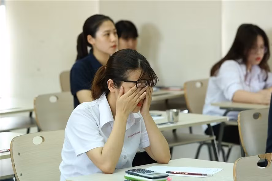 Có tăng lương giáo viên cũng khó hạn chế dạy thêm học sinh chính khóa hiện nay ảnh 3 Có tăng lương giáo viên cũng khó hạn chế dạy thêm học sinh chính khóa hiện nay ảnh 3