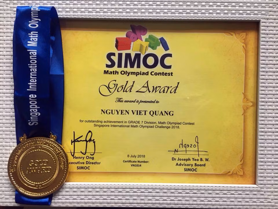 Nguyễn Viết Quang xuất sắc giành Huy chương Vàng Toán quốc tế (Ảnh: Lã Tiến) Nguyễn Viết Quang xuất sắc giành Huy chương Vàng Toán quốc tế (Ảnh: Lã Tiến)