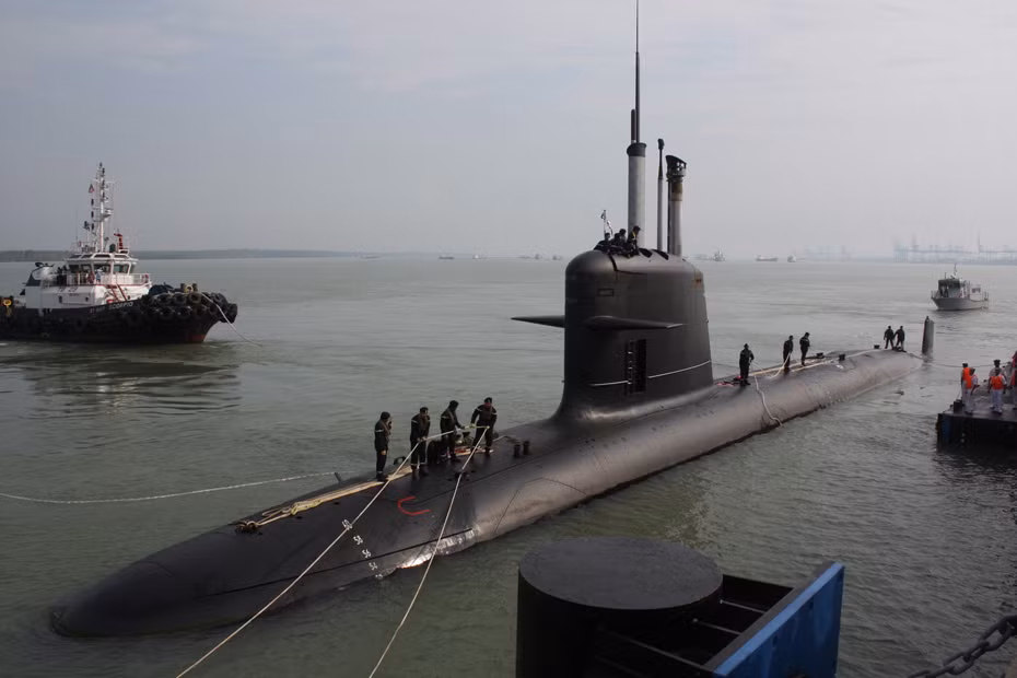 Tàu ngầm thông thường của Hải quân Malayssia mua của Pháp