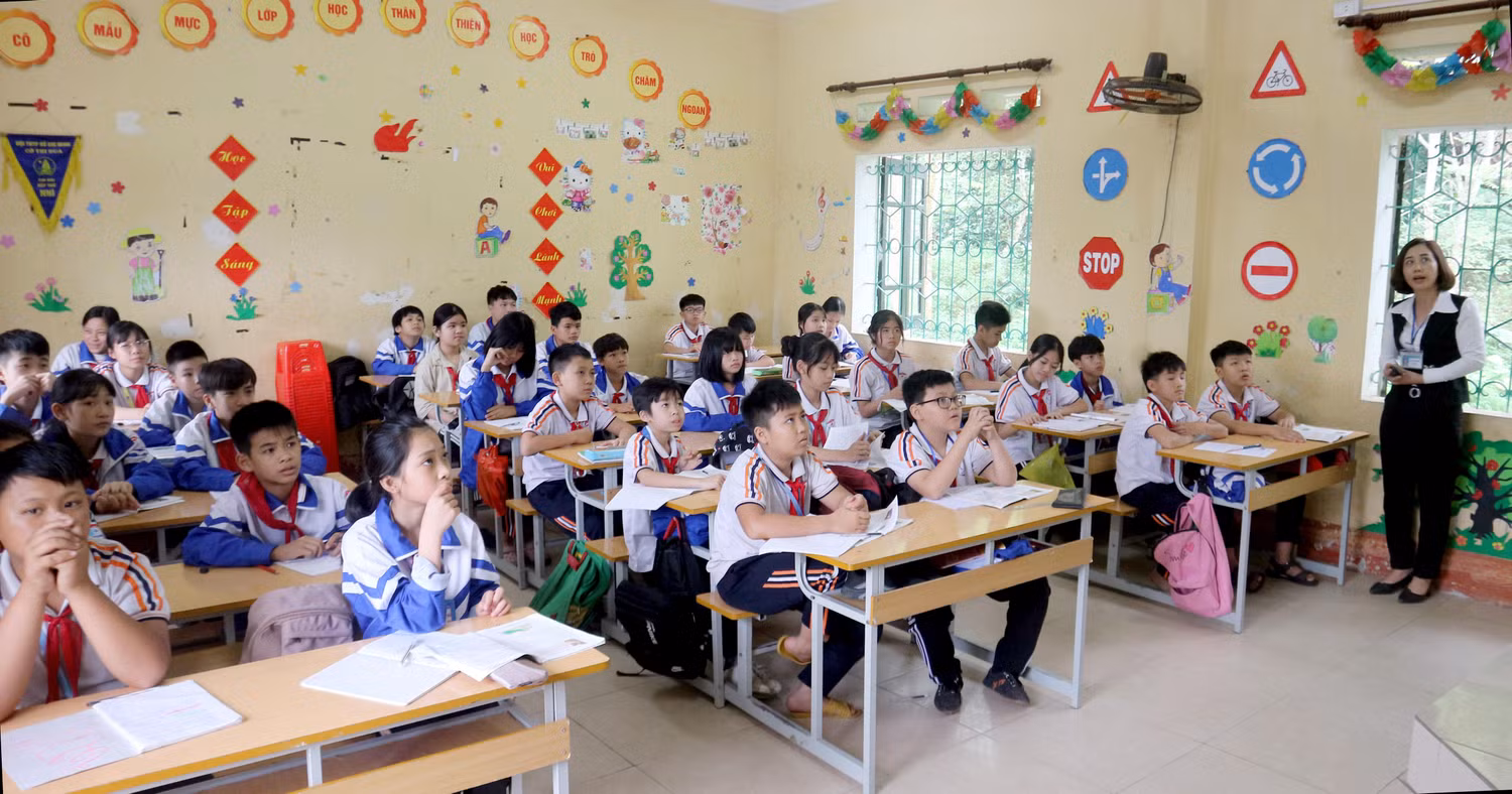 Giáo viên dạy môn tích hợp cần có thêm tiến trình tự học và bồi dưỡng kiến thức để đáp ứng chương trình (Ảnh minh họa: Bảo Thanh). Giáo viên dạy môn tích hợp cần có thêm tiến trình tự học và bồi dưỡng kiến thức để đáp ứng chương trình (Ảnh minh họa: Bảo Thanh).
