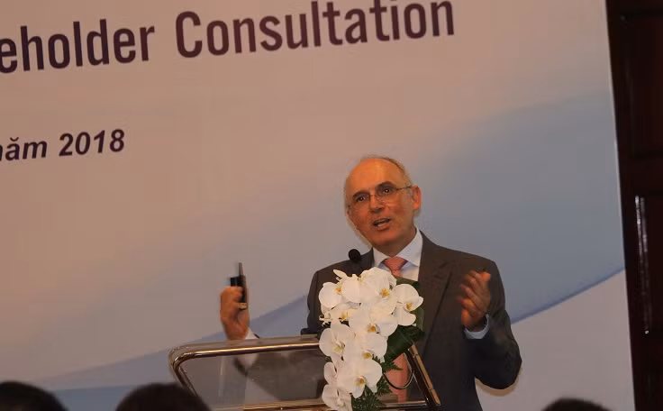 Giáo sư Javier Botero Alvarez - chuyên gia giáo dục của Ngân hàng thế giới, nguyên Thứ trưởng Bộ Giáo dục Colombia (Ảnh: Thùy Linh) Giáo sư Javier Botero Alvarez - chuyên gia giáo dục của Ngân hàng thế giới, nguyên Thứ trưởng Bộ Giáo dục Colombia (Ảnh: Thùy Linh)