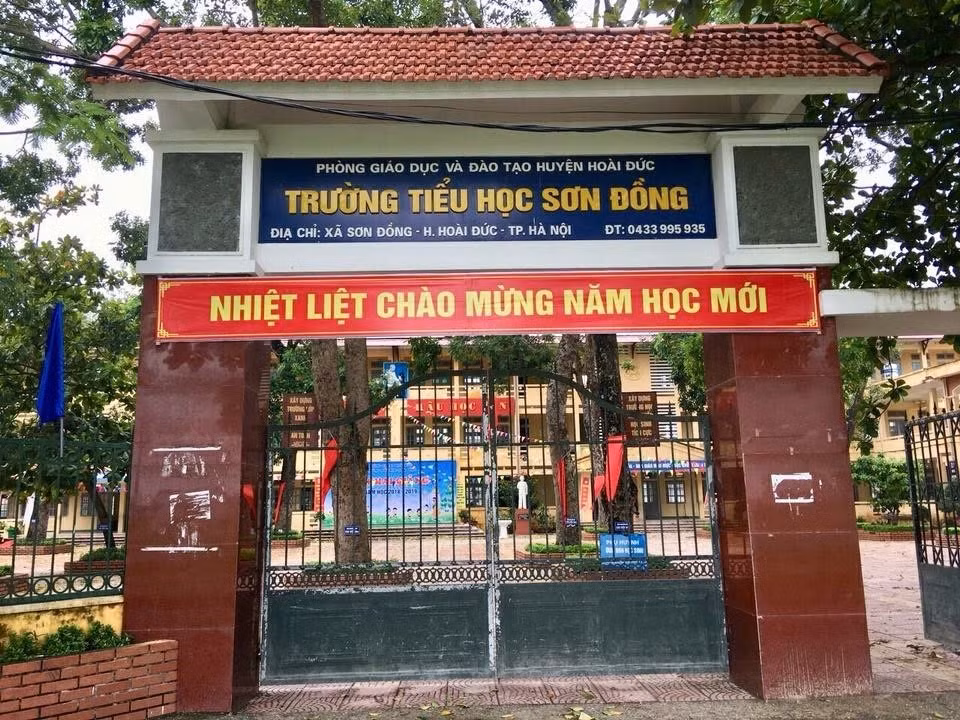 Trường tiểu học Sơn Đồng bị phụ huynh tố nhà trường thu nhiều khoản trái quy định. Ảnh: FB Sơn Đồng.