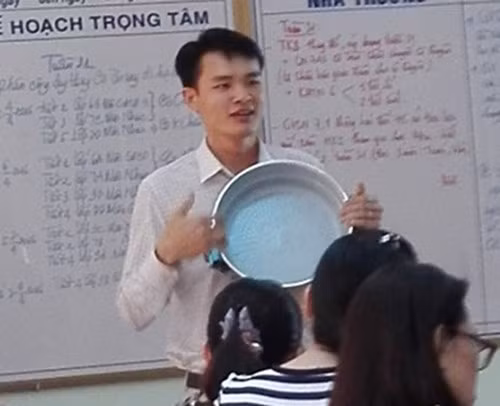 Hãy cảnh giác, kẻ xấu vào tận trường, lừa thầy cô! ảnh 2