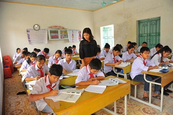 Với mức giảm học phí như vậy, ngành giáo dục Thành phố Hồ Chí Minh dự tính phải cấp bù 150 tỷ đồng/năm (Ảnh minh họa: TTXVN).