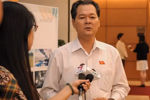 Đại biểu Quốc hội Trương Minh Hoàng (ảnh: quochoi.vn). Đại biểu Quốc hội Trương Minh Hoàng (ảnh: quochoi.vn).