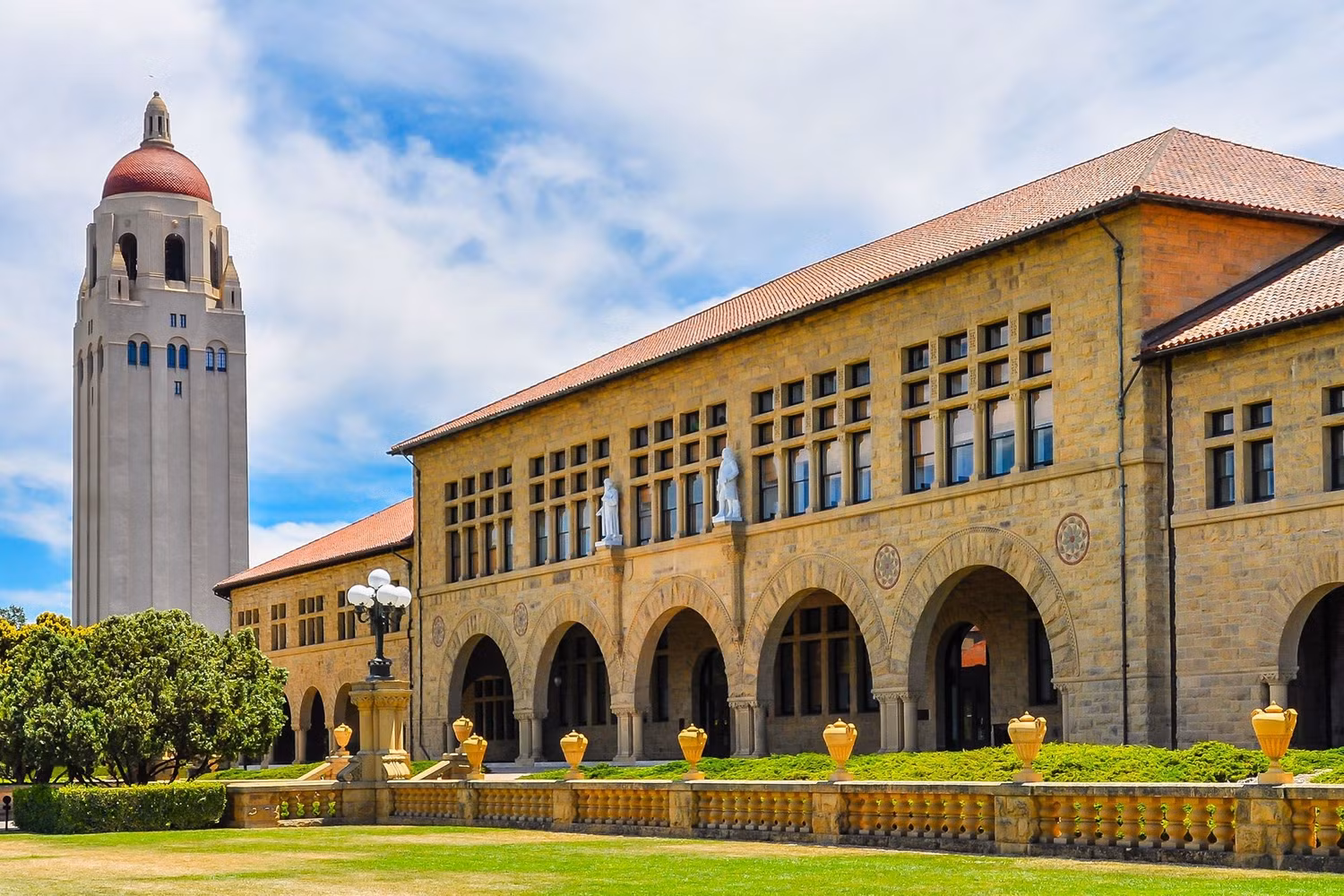 Đại học Stanford là trường kinh doanh tốt nhất tại Mỹ (Ảnh: Website trường) Đại học Stanford là trường kinh doanh tốt nhất tại Mỹ (Ảnh: Website trường)
