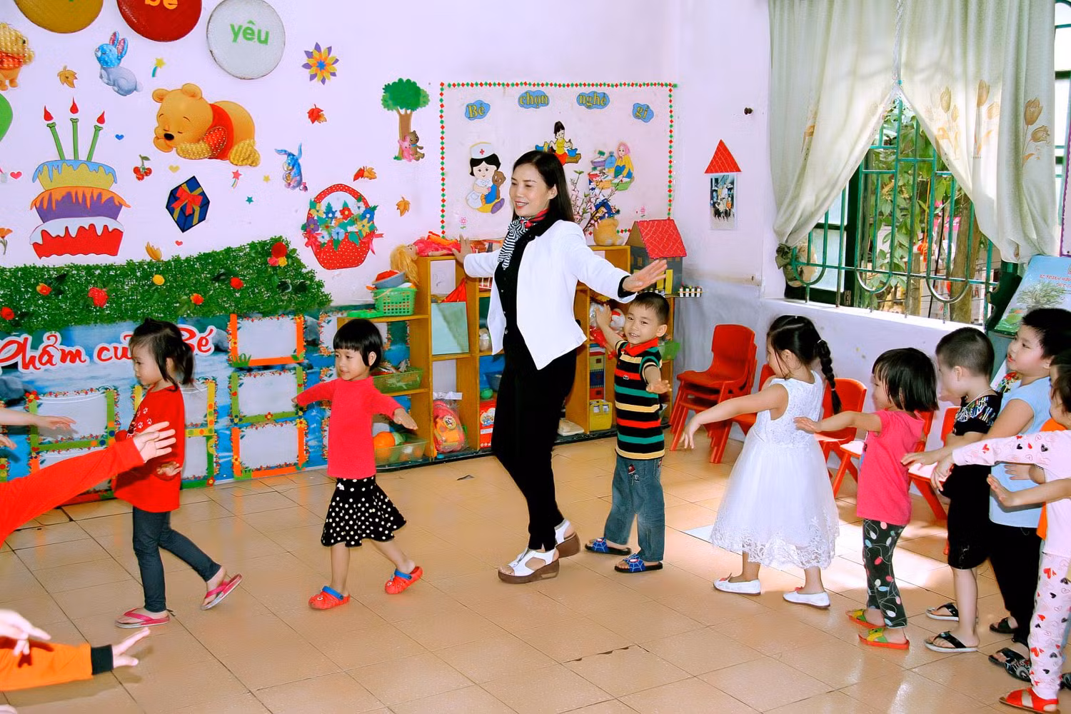 Quận Bình Tân, Thành phố Hồ Chí Minh không tuyển giáo viên hệ trung cấp, cao đẳng. (Ảnh minh hoạ: Daidoanket.vn) Quận Bình Tân, Thành phố Hồ Chí Minh không tuyển giáo viên hệ trung cấp, cao đẳng. (Ảnh minh hoạ: Daidoanket.vn)